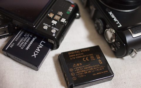 FX150とLX3のバッテリー